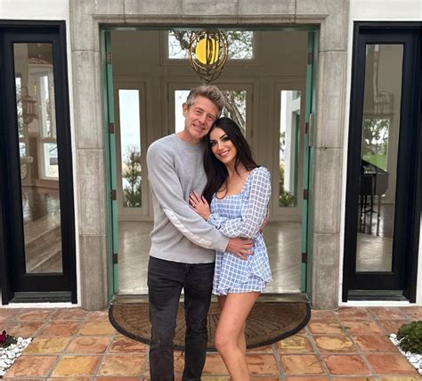 jason nash wife